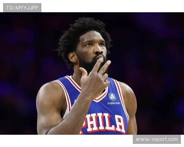 恩比德场下喝奶茶被拍，这身材管理真不怕76人教练组血压飙升？